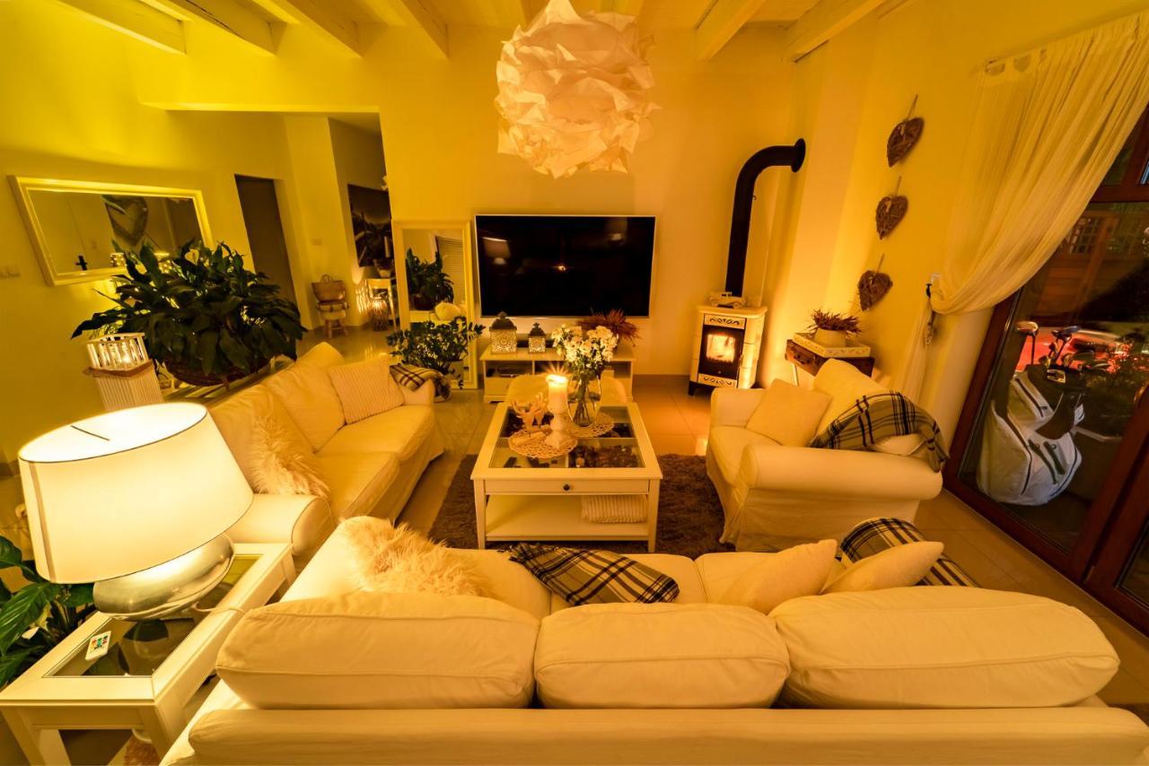 Spa Love Home Sauna Jacuzzi Romantyczny Dom Dla Pary Z Prywatnym Spa Зелёна-Гура Экстерьер фото